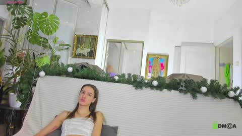 xiao  xoia online show from 12-23-24, 03:07