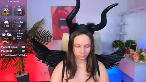 Snapshot of ketrin_n_ chatting on 02-15-25, 12:43 Ketrin online show from 02-15-25, 12:43