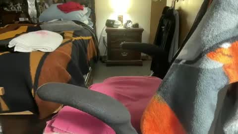 kev92569 online show from 01-15-25, 01:23