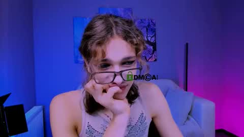 kevi here online show from 09-23-25, 07:17
