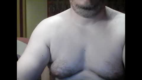 Snapshot of kevin803908 chatting on 09-27-25, 01:54 kevin803908 online show from 09-27-25, 01:54