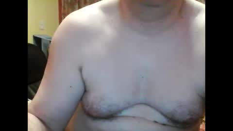 Snapshot of kevin803908 chatting on 10-13-25, 07:36 kevin803908 online show from 10-13-25, 07:36