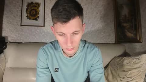 Snapshot of kevin_hornyyy chatting on 10-06-25, 06:44 kevin online show from 10-06-25, 06:44