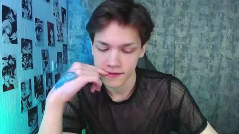 Snapshot of kevin_joestar chatting on 10-23-25, 05:18 Kevin online show from 10-23-25, 05:18