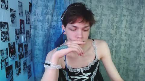 Snapshot of kevin_joestar chatting on 11-01-25, 04:47 Kevin online show from 11-01-25, 04:47