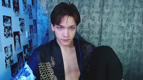 Snapshot of kevin_joestar chatting on 11-17-25, 05:13 Kevin online show from 11-17-25, 05:13