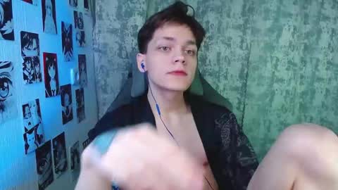 Snapshot of kevin_joestar chatting on 11-26-25, 04:02 Kevin online show from 11-26-25, 04:02