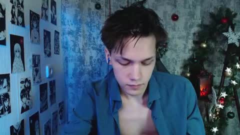 Snapshot of kevin_joestar chatting on 12-17-25, 03:56 Kevin online show from 12-17-25, 03:56