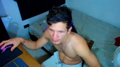 Snapshot of kevinkewma chatting on 07-24-26, 10:24 kevinkewma online show from 07-24-26, 10:24