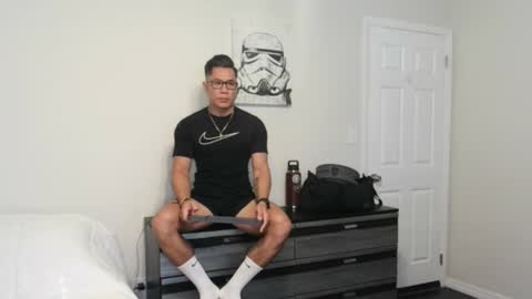 Snapshot of kevinkham chatting on 09-15-25, 09:37 kevinkham online show from 09-15-25, 09:37