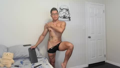 Snapshot of kevinkham chatting on 09-23-25, 01:25 kevinkham online show from 09-23-25, 01:25