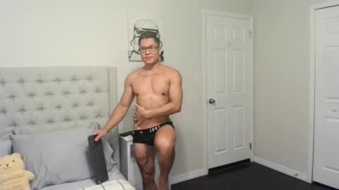 Snapshot of kevinkham chatting on 10-01-25, 11:55 kevinkham online show from 10-01-25, 11:55