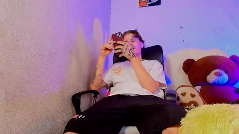 kevinperlas_ online show from 02-21-26, 07:26