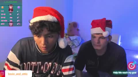 Snapshot of kevinxlvx chatting on 12-22-24, 11:09 kevin and ottis online show from 12-22-24, 11:09