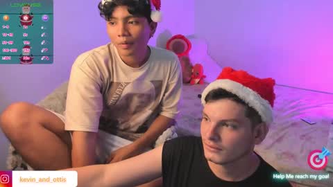 Snapshot of kevinxlvx chatting on 12-24-24, 09:22 kevin and ottis online show from 12-24-24, 09:22