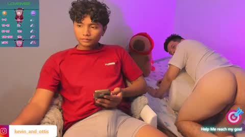 Snapshot of kevinxlvx chatting on 12-27-24, 12:50 kevin and ottis online show from 12-27-24, 12:50