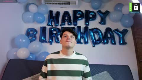 Snapshot of kevinxlvx chatting on 09-21-25, 02:24 kevin and ottis online show from 09-21-25, 02:24