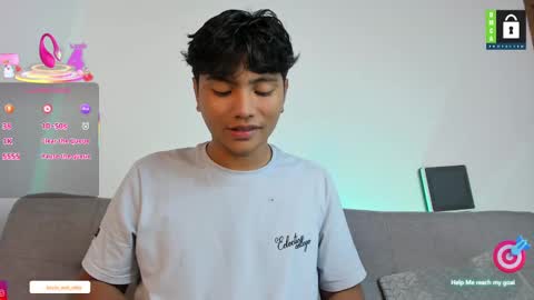 Snapshot of kevinxlvx chatting on 10-09-25, 02:53 kevin and ottis online show from 10-09-25, 02:53