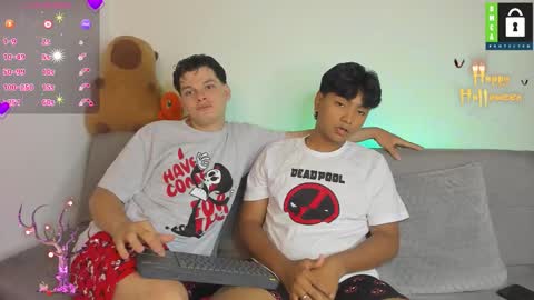 Snapshot of kevinxlvx chatting on 10-26-25, 05:13 kevin and ottis online show from 10-26-25, 05:13