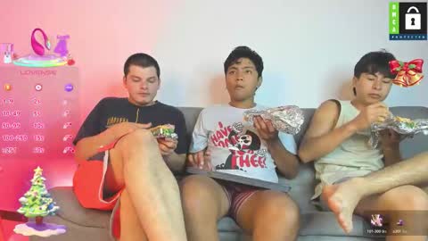 Snapshot of kevinxlvx chatting on 12-14-25, 12:16 kevin and ottis online show from 12-14-25, 12:16