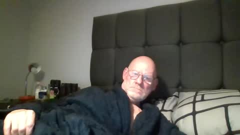 Snapshot of kevlooking4sez chatting on 12-24-24, 11:55 kevlooking4sez online show from 12-24-24, 11:55