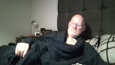 Snapshot of kevlooking4sez chatting on 12-26-24, 01:29 kevlooking4sez online show from 12-26-24, 01:29