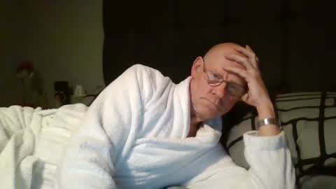 Snapshot of kevlooking4sez chatting on 02-20-25, 12:52 kevlooking4sez online show from 02-20-25, 12:52