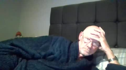 Snapshot of kevlooking4sez chatting on 11-01-25, 01:40 kevlooking4sez online show from 11-01-25, 01:40