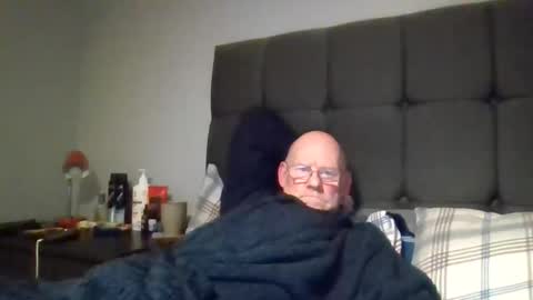 Snapshot of kevlooking4sez chatting on 11-21-25, 11:58 kevlooking4sez online show from 11-21-25, 11:58