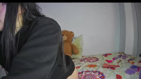 Keyla online show from 10-26-25, 12:22