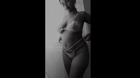 Snapshot of keyli_sweet chatting on 05-12-26, 04:15 Keyla online show from 05-12-26, 04:15