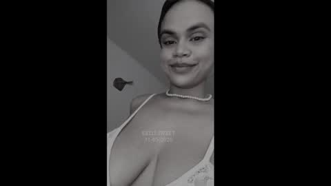 Snapshot of keyli_sweet chatting on 06-01-26, 03:08 Keyla online show from 06-01-26, 03:08