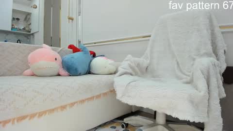 KHAESOO3 Yuna online show from 11-17-25, 11:05