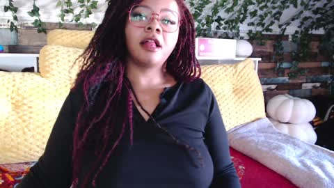 Snapshot of khayaparker chatting on 02-07-25, 06:02 Khaya online show from 02-07-25, 06:02