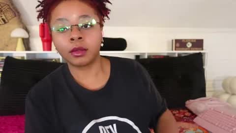 Khaya online show from 03-27-26, 04:18