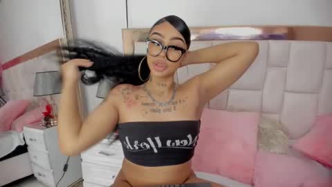 Khelany Isyy  online show from 02-10-25, 09:25