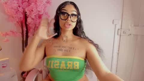 Khelany Isyy  online show from 03-05-25, 09:04