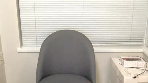 Snapshot of khin_kali chatting on 11-16-25, 04:40 khin online show from 11-16-25, 04:40