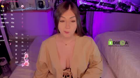 Snapshot of khionebesset chatting on 01-12-25, 07:11 Khi. online show from 01-12-25, 07:11