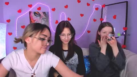 khloebeauty online show from 02-18-26, 08:27