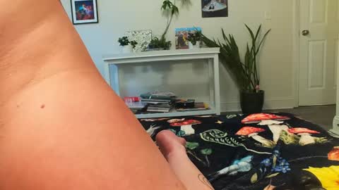 Khloe online show from 06-18-26, 07:29