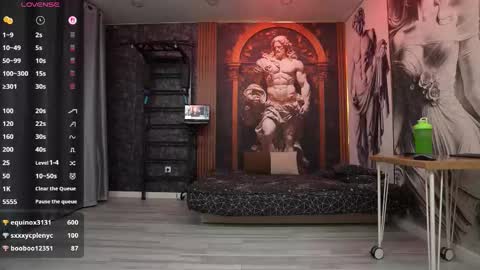 Snapshot of khokhol1999 chatting on 02-06-26, 04:43 Eric online show from 02-06-26, 04:43