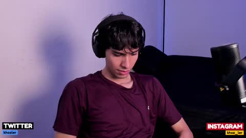 khozler_ online show from 12-19-24, 05:40