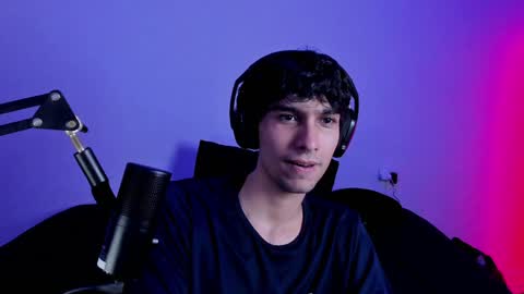 khozler_ online show from 12-31-24, 02:08