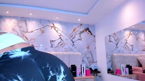    N         M online show from 03-18-26, 03:42