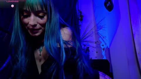 Snapshot of kiannamills chatting on 02-28-25, 03:04 Kianna online show from 02-28-25, 03:04