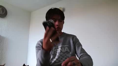 Snapshot of kianryu chatting on 09-28-25, 10:37 Adrian Chlloe online show from 09-28-25, 10:37