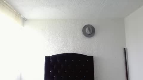 Snapshot of kianryu chatting on 10-29-25, 04:20 Adrian Chlloe online show from 10-29-25, 04:20