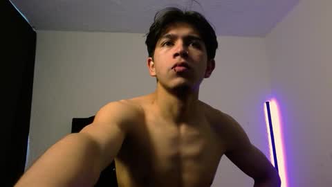 Snapshot of kianryu chatting on 11-12-25, 02:39 Adrian Chlloe online show from 11-12-25, 02:39