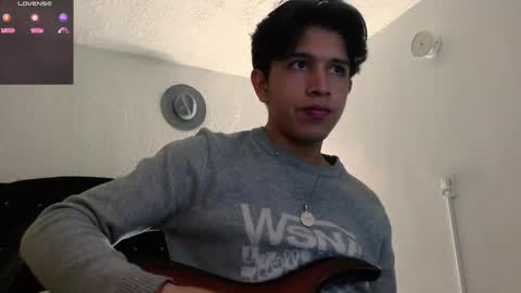 Snapshot of kianryu chatting on 11-18-25, 02:17 Adrian Chlloe online show from 11-18-25, 02:17